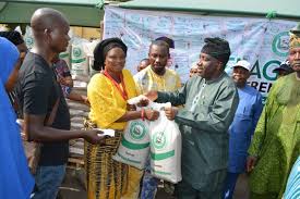 Abiodun flags off rice sale at discounted rates